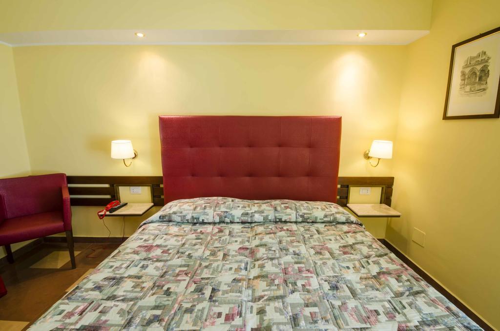 Hotel Tarconte Тарквиния Экстерьер фото
