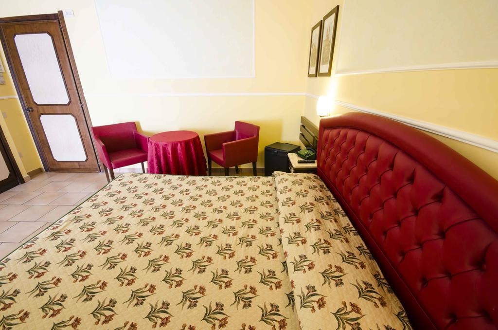 Hotel Tarconte Тарквиния Экстерьер фото