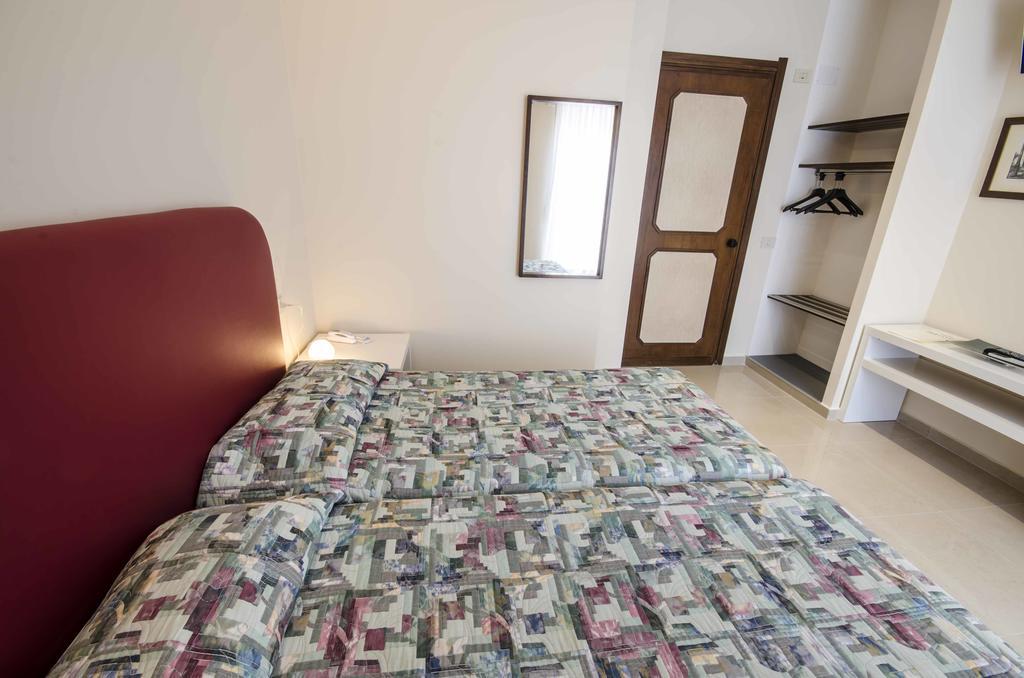 Hotel Tarconte Тарквиния Экстерьер фото